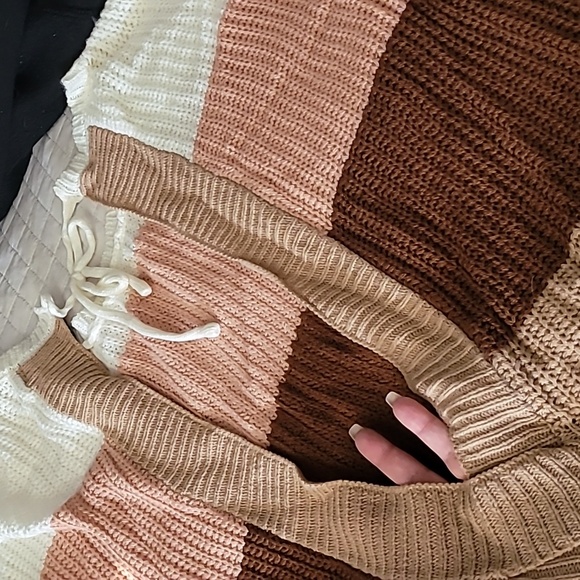 Sweater - Picture 3 of 3